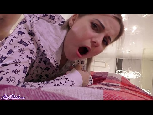 ❤️ Hooyada kacsiga leh ayaa wax liqeysa iyo galmo hor leh - cum u dhow ️ Muqaal dabada %so.verhentai.ru ️❤